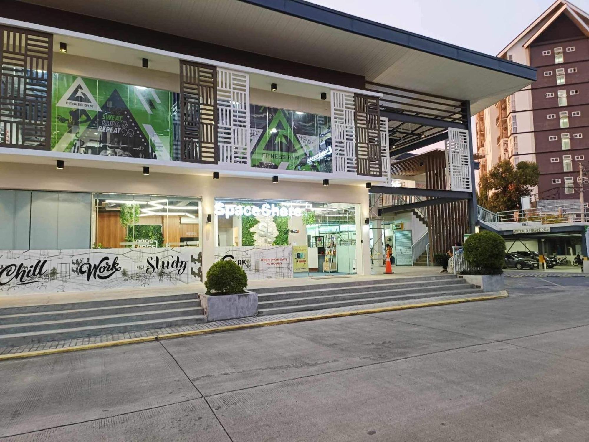 Antara Residence Studio Condo Talisay  Exterior photo